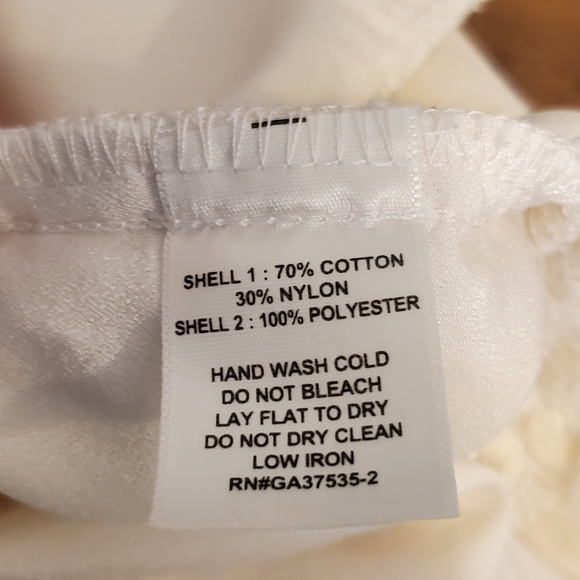 Max & Riley Ivory Lace Shorts - Picture 5 of 5